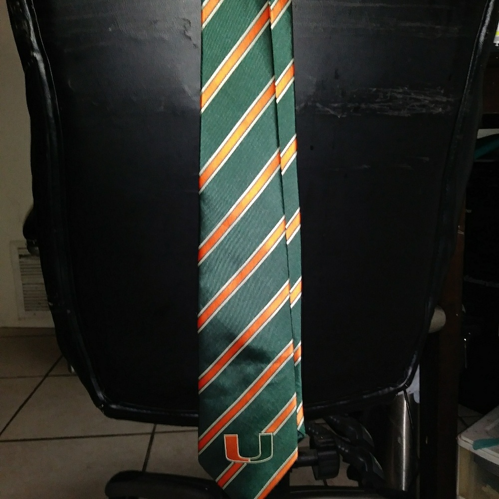 Miami Hurricanes tie